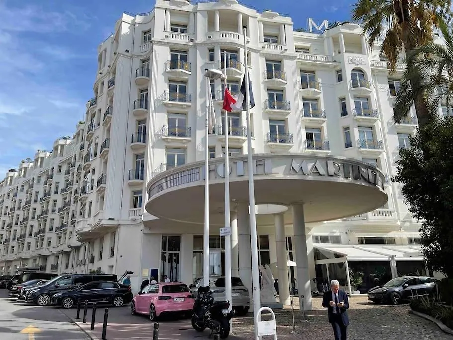Plage Luxe Colle A L'Hotel Martinez Κάννες