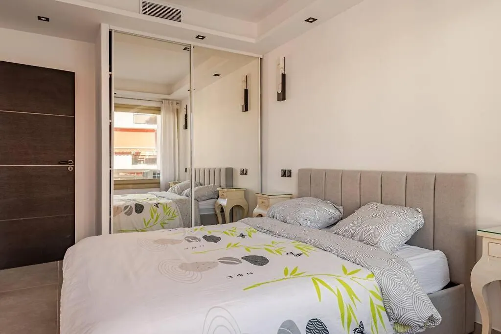 Plage Luxe Colle A L'Hotel Martinez Κάννες 0*,  Γαλλία